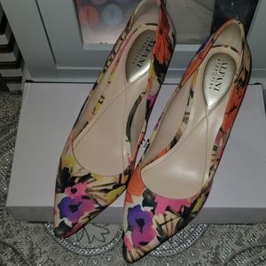 Floral pump